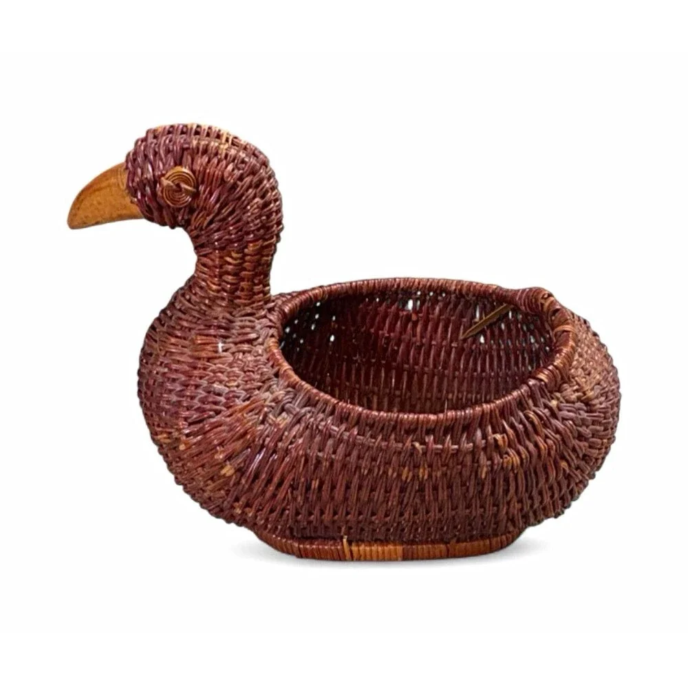 Vintage Unbranded Handwoven Wicker Duck Basket Planter Catchall Brown Rattan